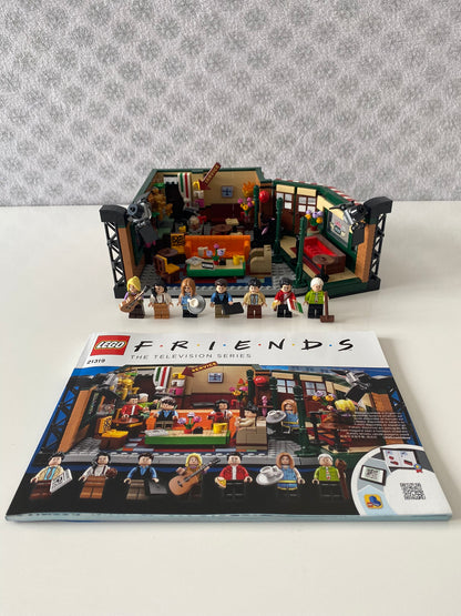 LEGO Ideas Friends: Central Perk (21319)