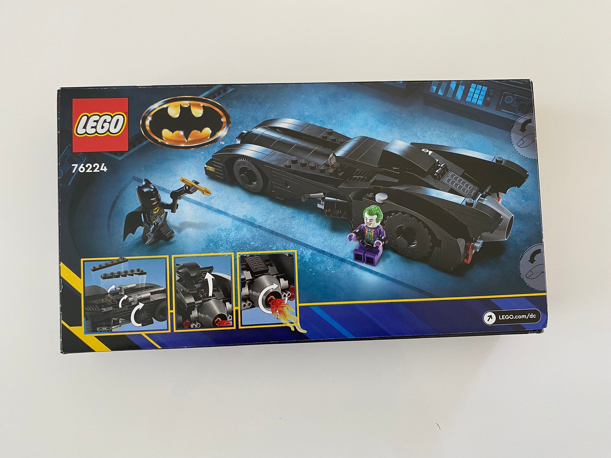 LEGO DC Comics Super Heroes Batmobile: Batman verfolgt den Joker (76224), Minifiguren von Batman und dem Joker, detailreich gestaltetes Batmobile mit Cockpit für Batman, Joker's Hot Rod mit Flammenabgasen und Zähnen, 136 Teile.