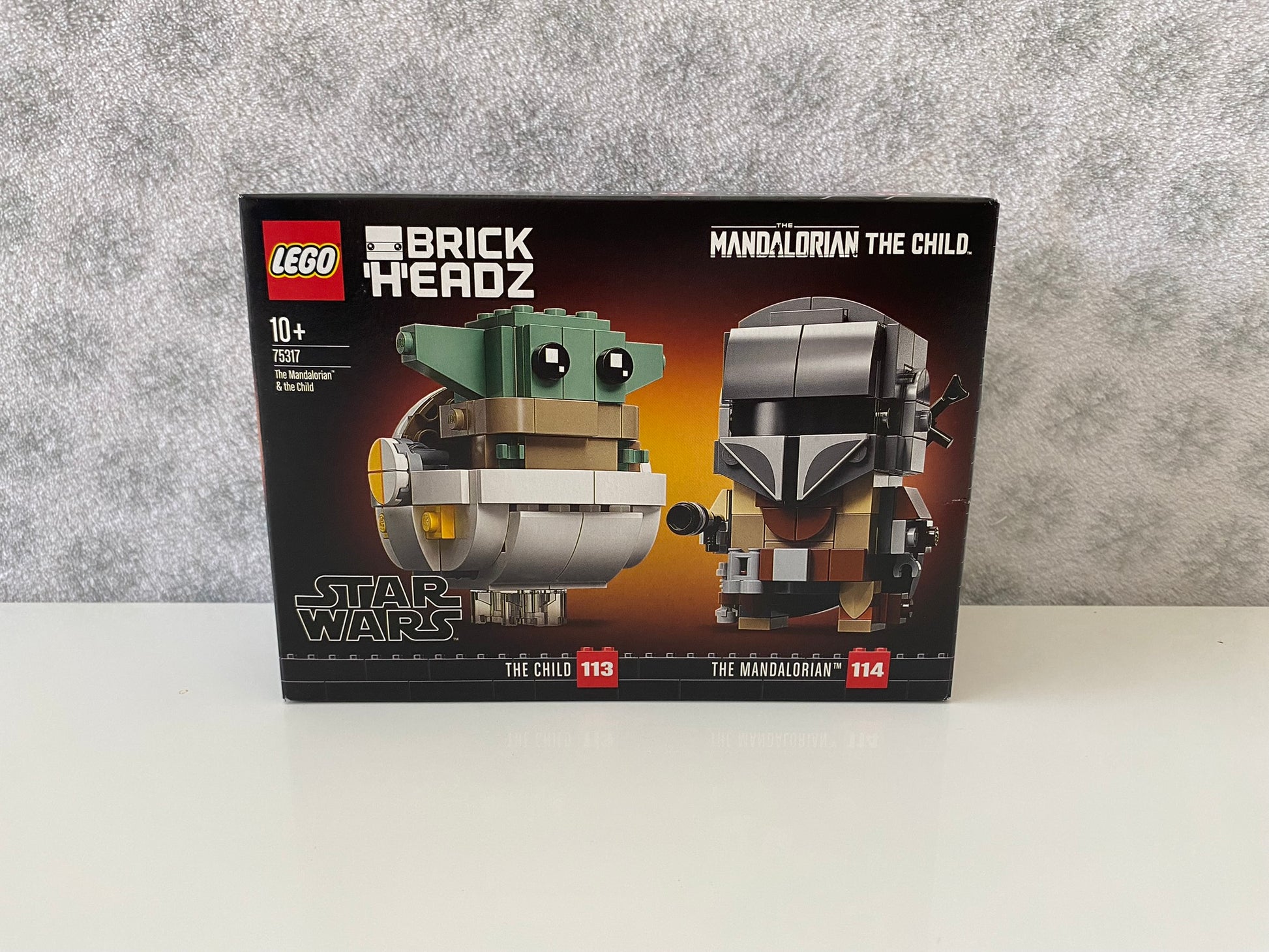 LEGO BrickHeadz Star Wars Der Mandalorianer und das Kind (75317), authentische Nachbildung von Din Djarin und Grogu, Blasterpistole und Blastergewehr, das Kind in schwebender Wiege mit verstellbaren Ohren.