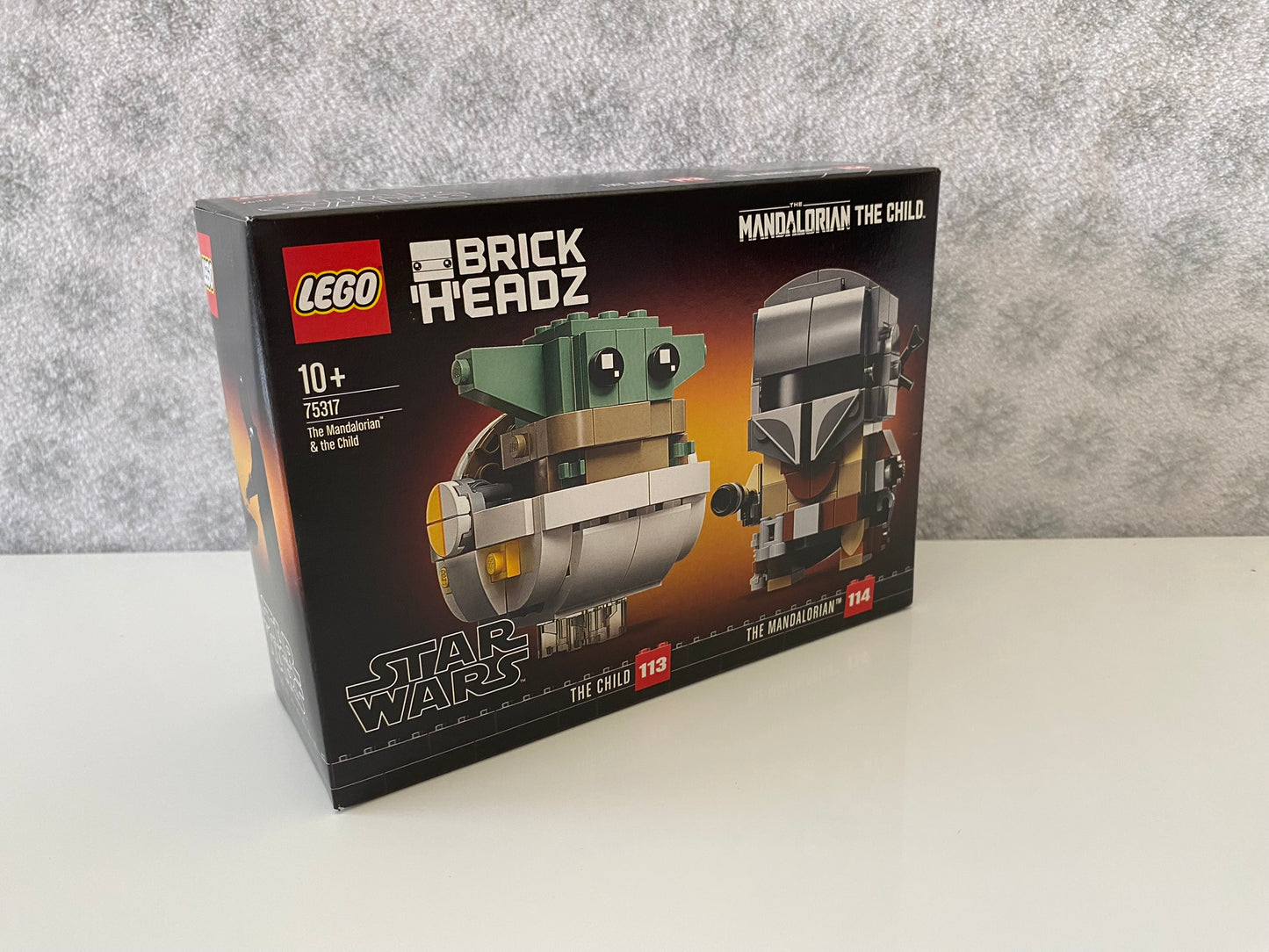 LEGO BrickHeadz Star Wars Der Mandalorianer und das Kind (75317), authentische Nachbildung von Din Djarin und Grogu, Blasterpistole und Blastergewehr, das Kind in schwebender Wiege mit verstellbaren Ohren.