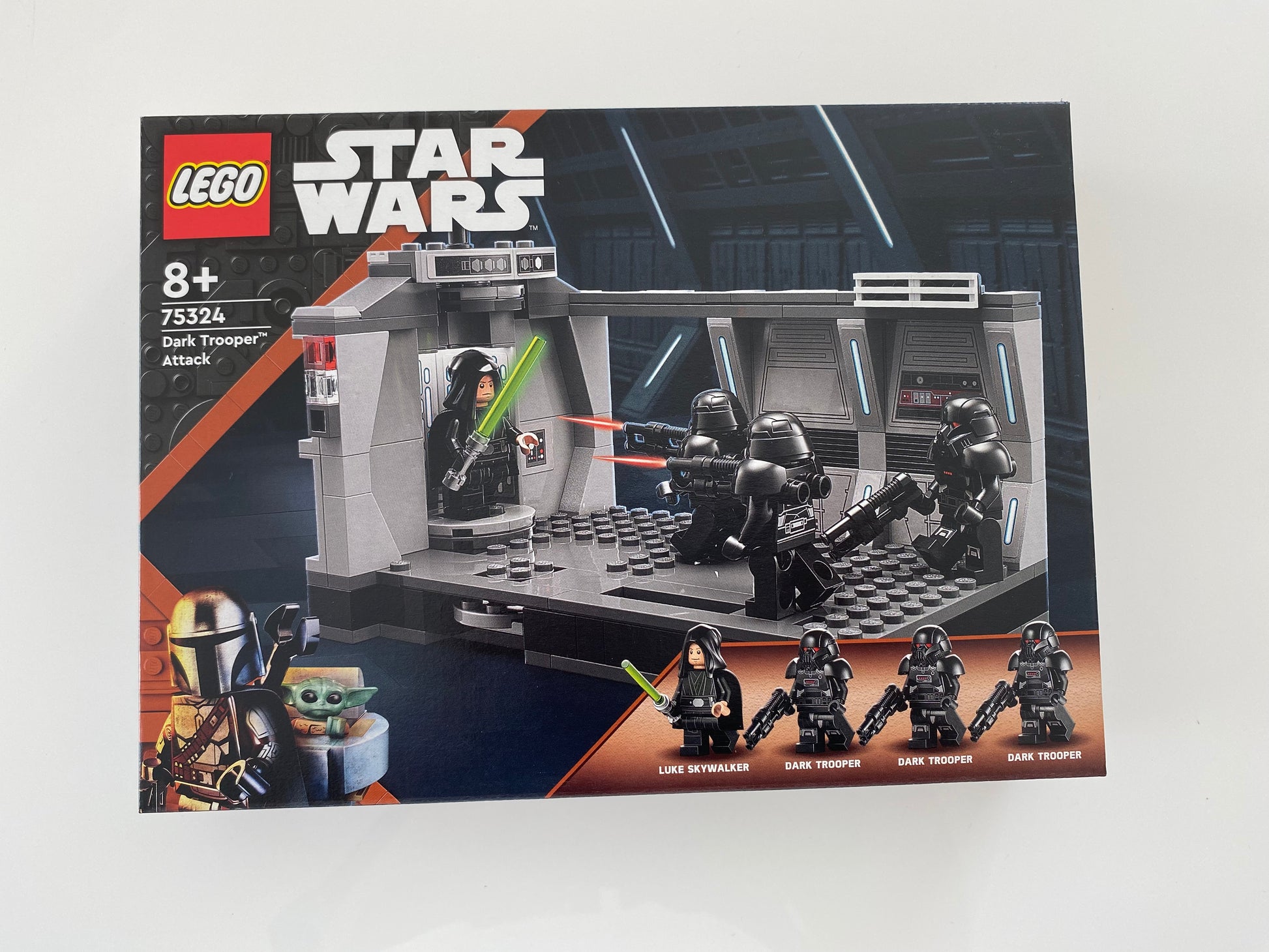 LEGO Star Wars Angriff der Dark Trooper (75324), Minifiguren von Luke Skywalker, Moff Gideon und zwei Dark Troopern, detaillierte Dark Trooper mit beweglichen Gliedmaßen und authentischen Rüstungsdetails, baubare Modellkulisse aus der Star Wars Galaxis, 524 Teile.