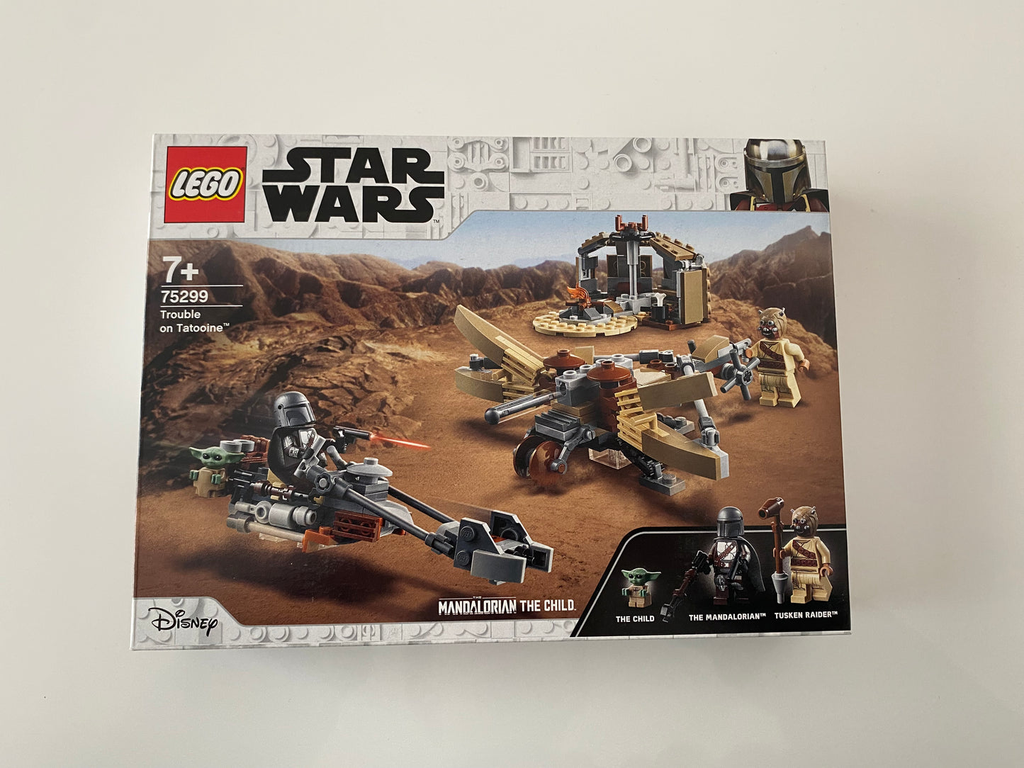 LEGO Star Wars Ärger auf Tatooine (75299), Minifiguren von The Mandalorian (Din Djarin) und Grogu (Baby Yoda), baubares Modell eines Tusken Raiders und eines speeder bike, 277 Teile.