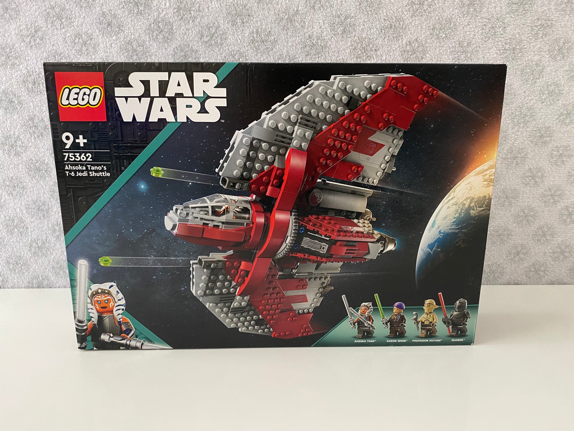 LEGO Star Wars Ahsoka Tano's T-6 Jedi Shuttle (75362), Minifiguren von Ahsoka Tano, Commander Rex und astromech-Droiden, Jedi Shuttle mit aufklappbaren Cockpits und ausklappbaren Flügeln, federunterstützte Shooter, 544 Teile.