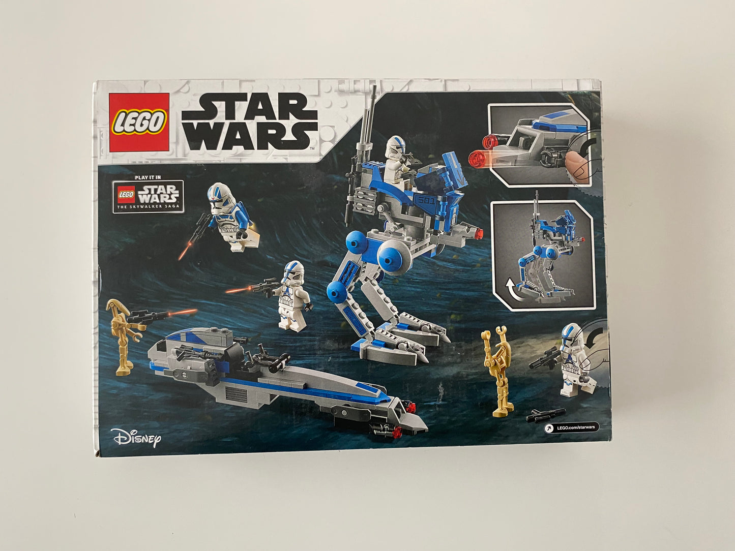 LEGO Star Wars Clone Troopers der 501. Legion (75280), Minifiguren von Clone Commander und drei Clone Troopers der 501. Legion, AT-RT Walker mit beweglichen Beinen und Drehgeschütz, baubares Modell der Kampfdroiden der Separatisten, 285 Teile.