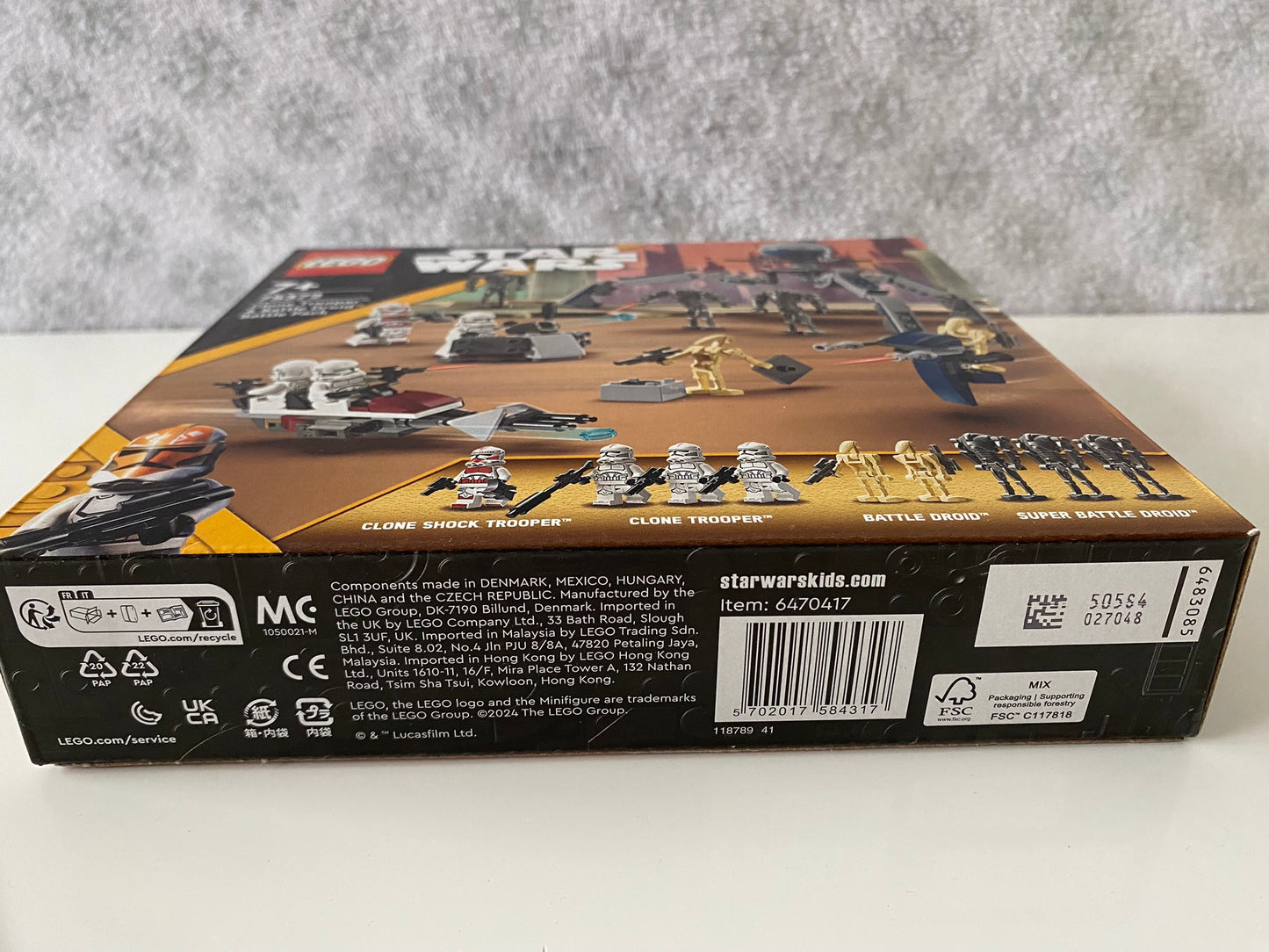 LEGO Star Wars Clone Trooper & Battle Droid Battle Pack (75372) Set mit Clone Troopers, Battle Droids und verschiedenen Fahrzeugen. Enthält digitale Bauanleitungen in der LEGO Builder App. Perfekt für actiongeladene Rollenspiele und Star Wars Fans.